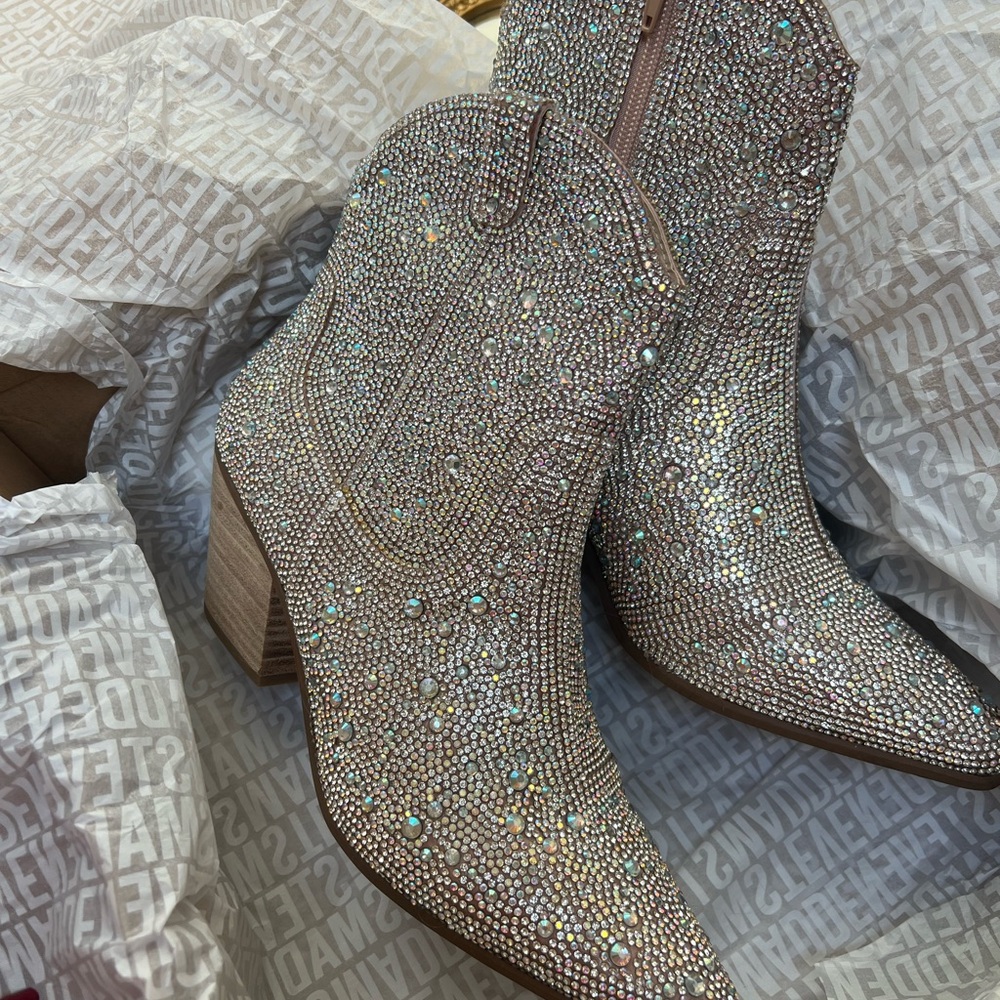 Sparkling Rhinestone Steve Madden boots - Picture 7 of 11